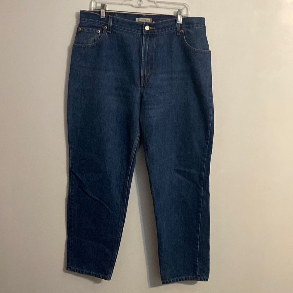 Levi's 550 Relaxed Tapered 5 pocket, size 16S